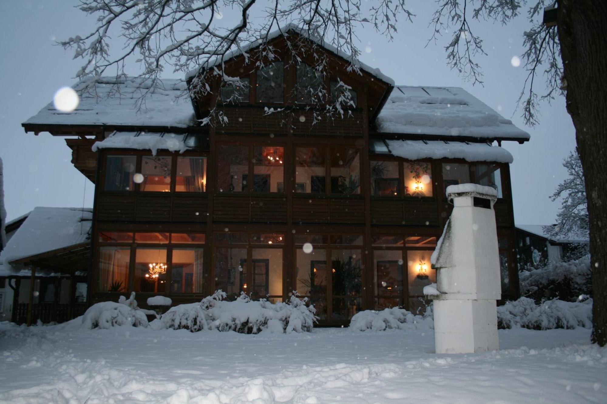 Haus Bei Der Linden Ferienwohnungen Schwangau Ngoại thất bức ảnh